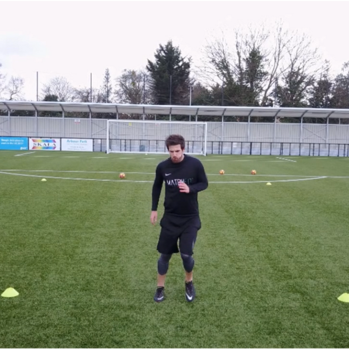 How To TURN Faster On The Football Pitch