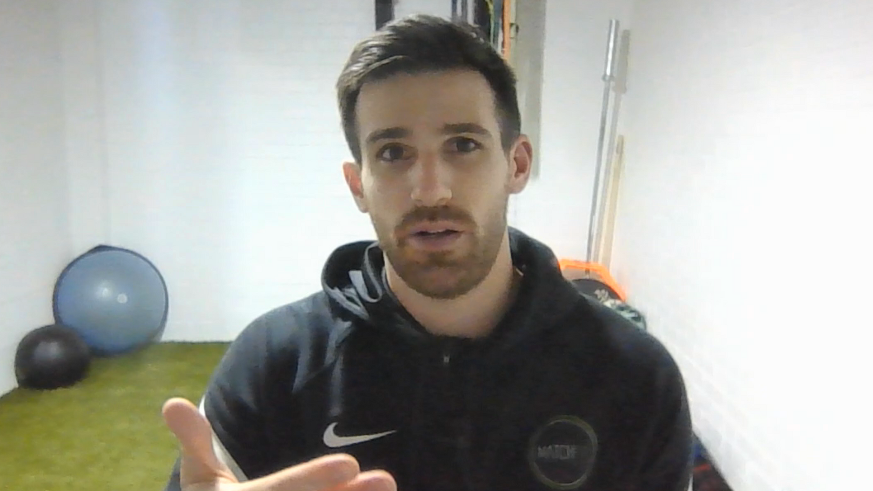 Play Worse In Matches Than In Training? Watch This...
